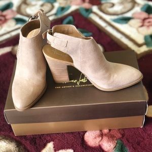 Franco Sarto Adesso Ankle Booties size 7